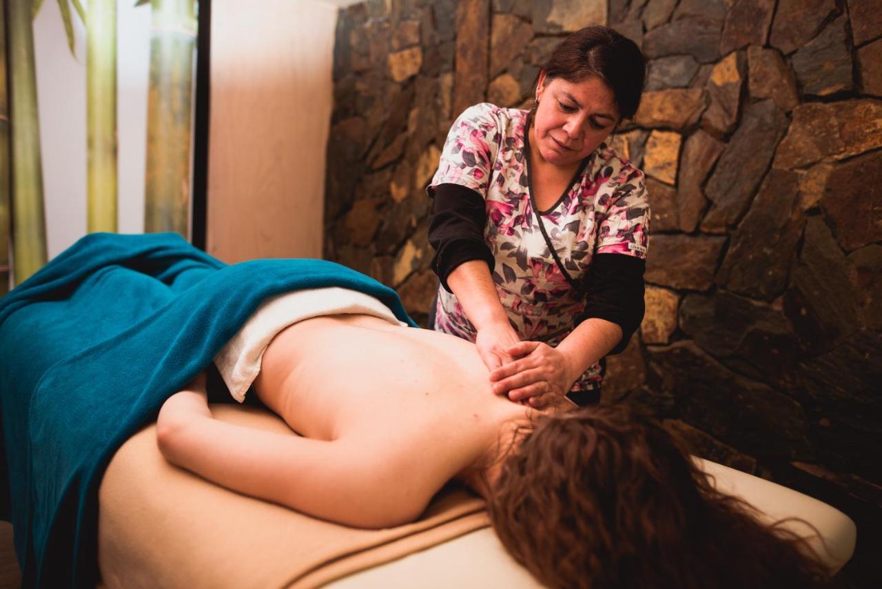 Cabanas Y Spa Costa Patagonia - Piscina Climatizada ピチレム エクステリア 写真
